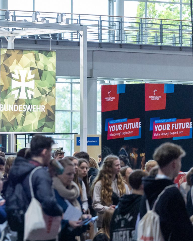 ดูงาน HANNOVER MESSE 2025